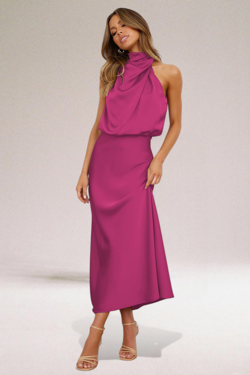 Flavia™ | Glamoureuze satijnen halterjurk